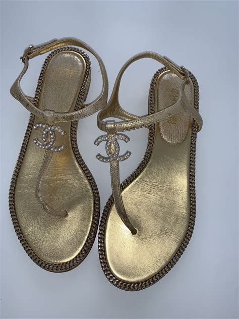 chanel pearl thong sandals